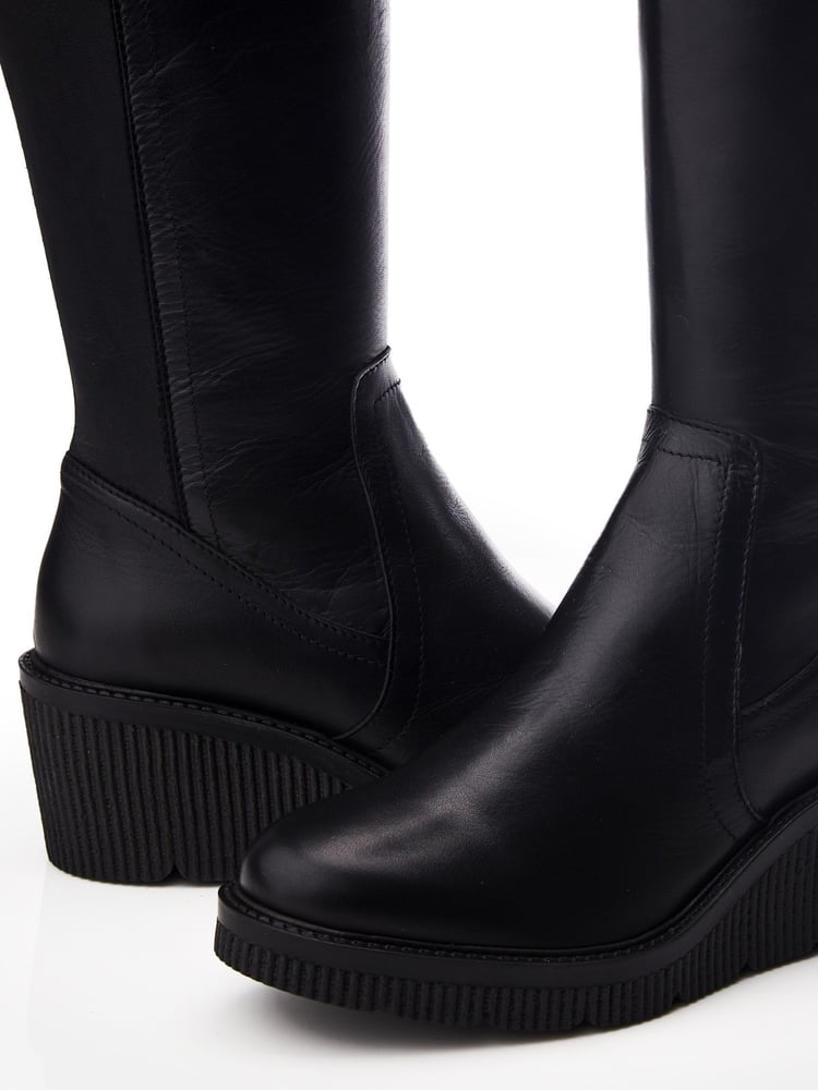 Moda in Pelle Harpette Crepe Wedge Long Side Zip Boots - Image 4 of 4