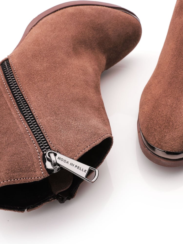 Moda In Pelle Dania Western Style Ankle Boots - Image 4 of 4
