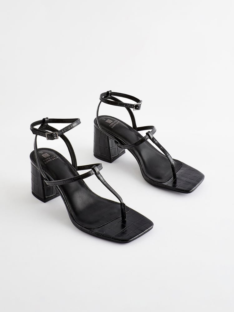 Black Forever Comfort® Toe Post Block Heel Sandals - Image 1 of 6