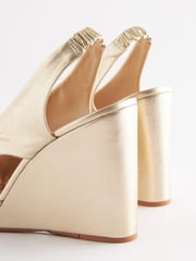 Gold Signature Leather Knot Wedges - Image 7 of 7