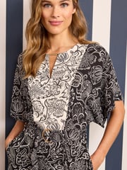Black/White Wide Leg V-Neck Jumpsuit - Image 4 of 5