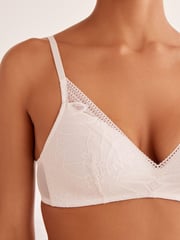 Teal Blue/Cream Pad Non Wire Lace Detail Bras 2 Pack - Image 9 of 12