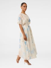 Forever New White Petite Eve Seam Detail Midi Dress with a Touch Of Linen - Image 3 of 4